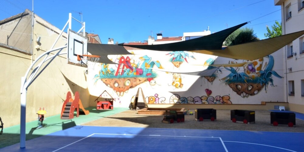 Pati renovat de l'Escola Enric Casassas. Autor: Jordi M.