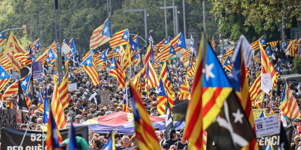 Un moment de la manifestació de la Diada de 2022 a Barcelona. Font: ACN