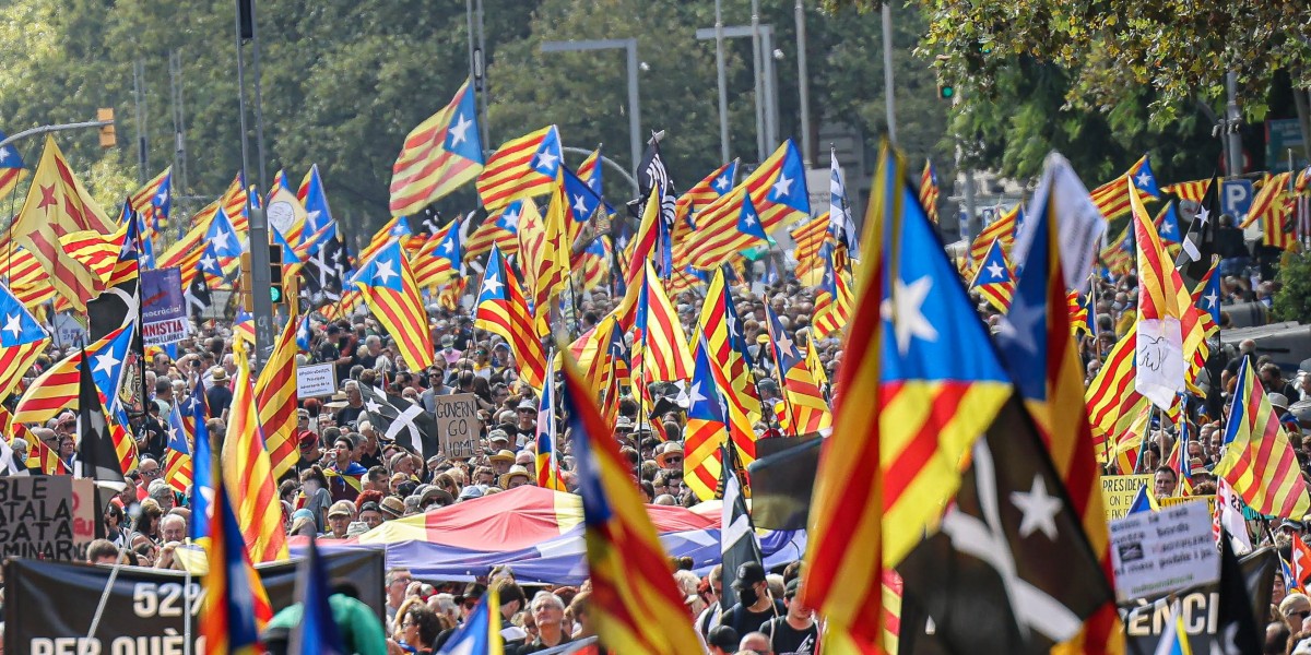 Un moment de la manifestació de la Diada de 2022 a Barcelona. Font: ACN