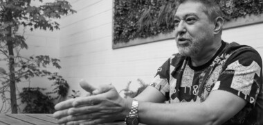 L'escriptor i periodista Jordi Solé, a la seva terrassa. Autora: Alba Garcia