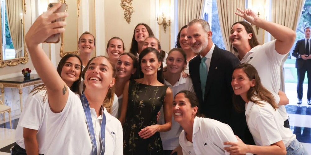 Maica Garcia i el selfie reial amb Felip VI i Letizia. Autora: Casa Real