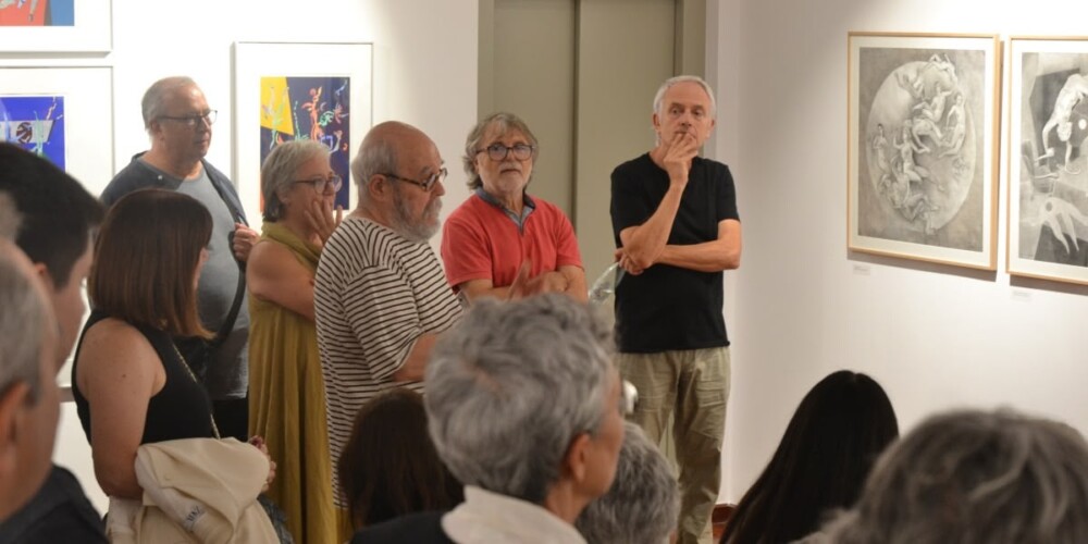 Benet Ferrer, a l'exposició de Belles Arts per la Festa Major 2023. Autor: J.M.
