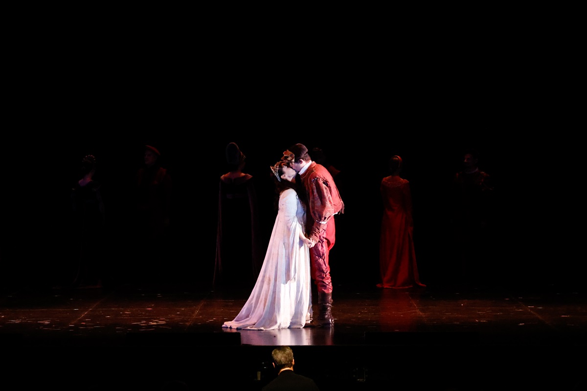 Estrena de 'Romeu i Julieta' el 18 d'octubre de 2023, al teatre La Faràndula. Autor: David Jiménez.