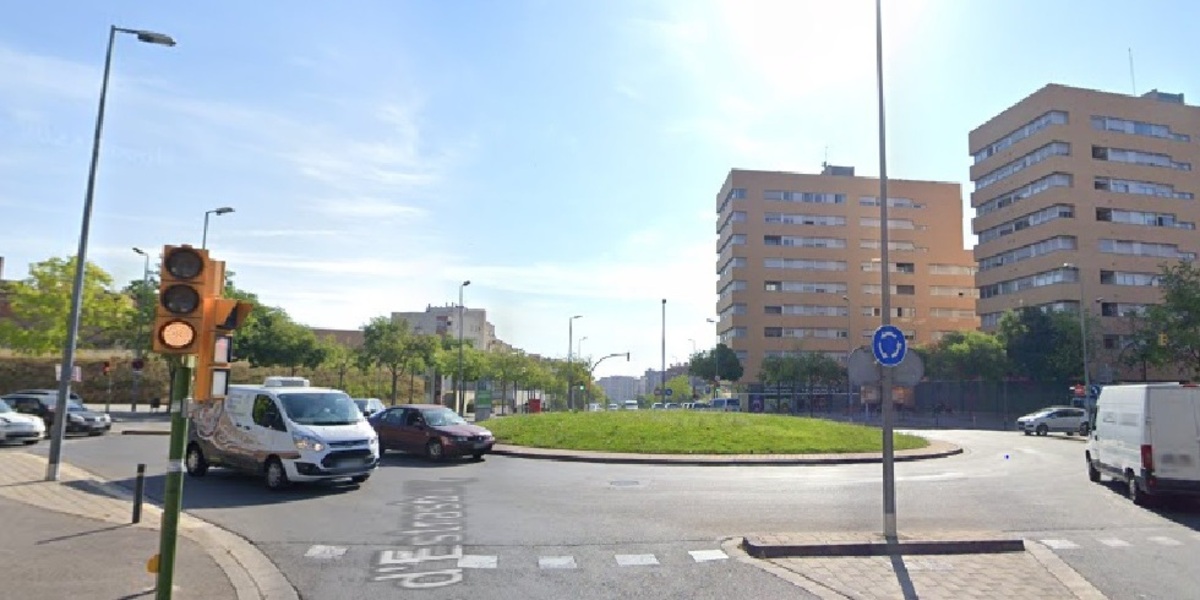 Plaça Còrdova amb avinguda Estrasburg. Via Google Street View