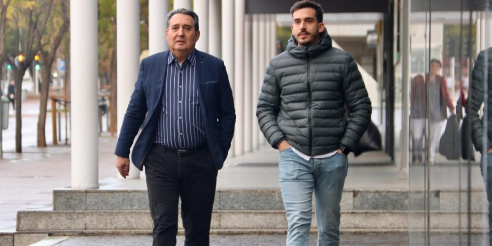 Foto portada: l'exalcalde de Sabadell, Manuel Bustos, arribant als jutjats. Autor: ACN.