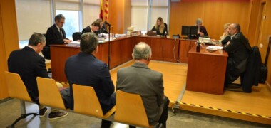 Acusats, defenses, magistrada i acusacions al judici de la peça 33 del cas Mercuri. Autor: J.d.A.