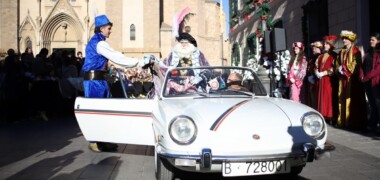 Foto portada: arribada de l'ambaixador reial aquest dia de Sant Esteve. Autora: Alba Garcia Barcia.