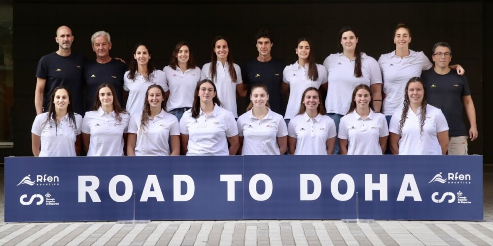 Foto portada: el combinat femení, aquest dimarts al media day. Autor: RFEN.