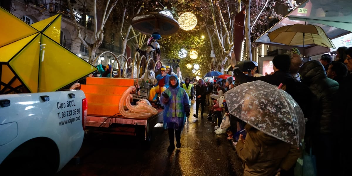 Foto portada: un moment del recorregut, a la Rambla. Autor: D.Jiménez.