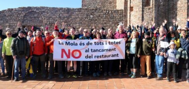 Foto portada: protesta contra el tancament de la Mola. Autor: ACN.