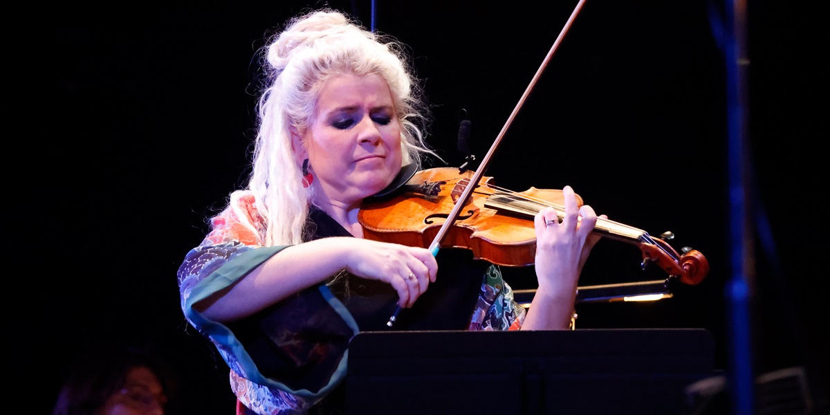 La violinista Marta Cardona, durant el concert. Autor: D.Jiménez.