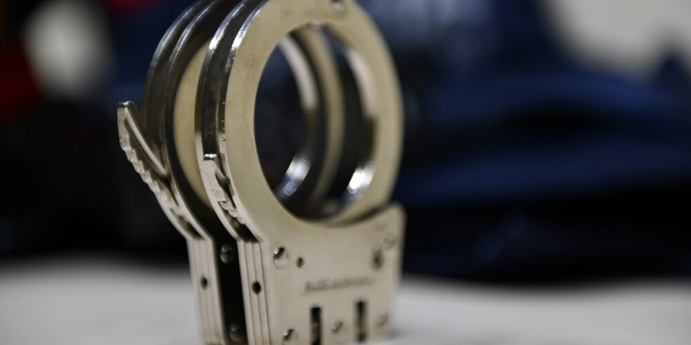 Manilles dels Mossos d'Esquadra. Autor: Mossos.