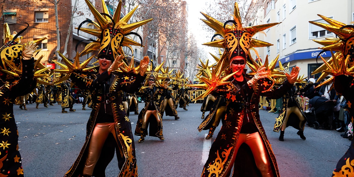 Foto portada: una de les comparses de Carnaval. Autor: David Jiménez.