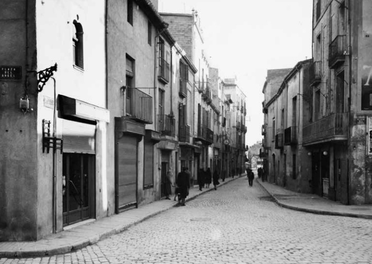 Carrer de Manresa abans de la seva transformació. Sabadell, dècada de 1940. Autor desconegut (AHS).