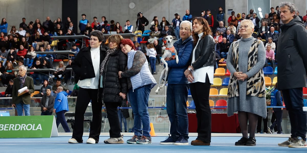 Homenatge a Carme Valero i acte per donar a conèixer el nou nom de la Pista Coberta, dedicat a l'atleta. Autora: David Jiménez.