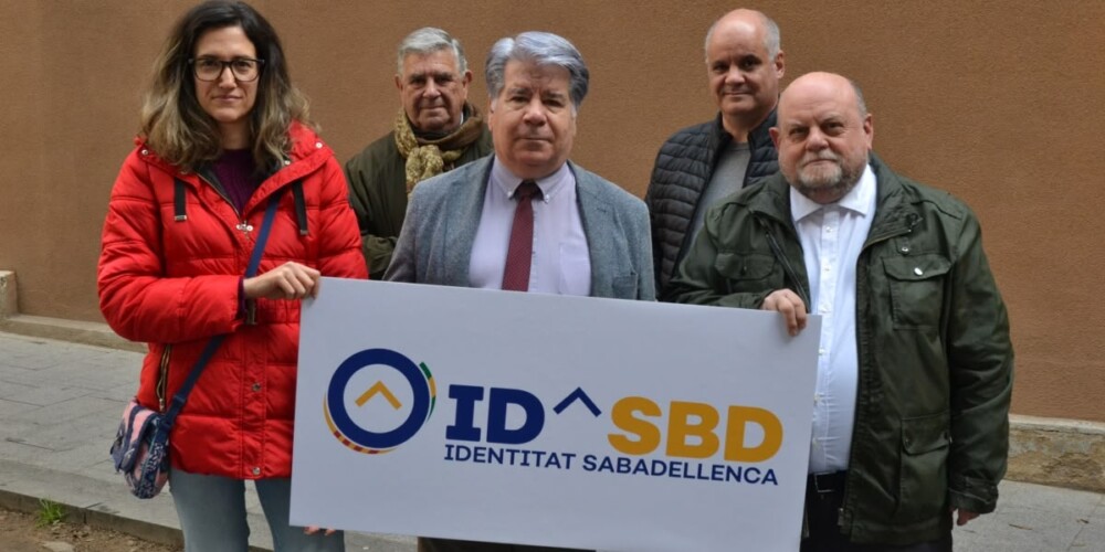 Foto portada: Amadeu Papiol, presentant el nou partit. Autor: J.d.A.