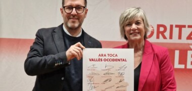 El primer secretari de la federació PSC Vallès Sud, el sabadellenc Paco Aranda, i la primera secretària de la federació Vallès Oest, la terrassenca Eva Candela. Autor: cedida.