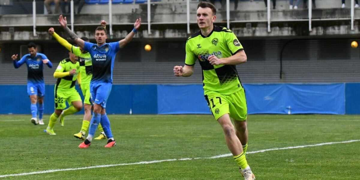Vladys Kopotun, celebrant un dels seus gols a Fuenlabrada. Autor: CES