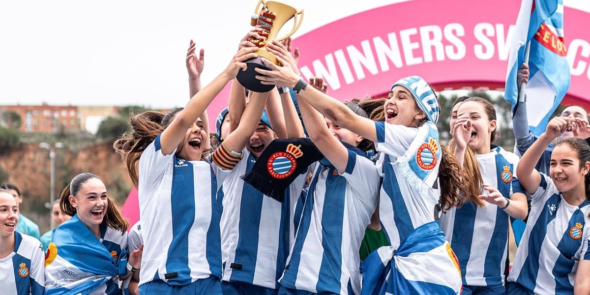 Les jugadores de l'Espanyol s'han imposat en sub-16. Autor: @switsport.es via Instagram.