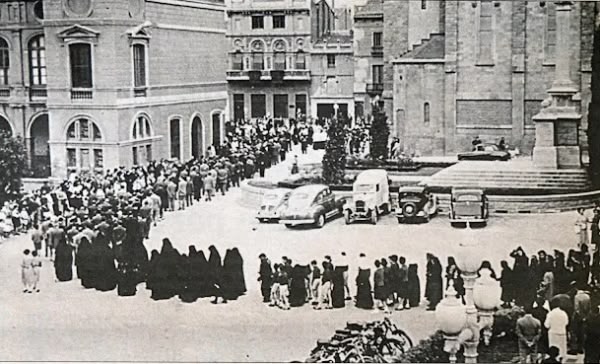 Trasllat de les restes de Clausellas a Sant Fèlix. 