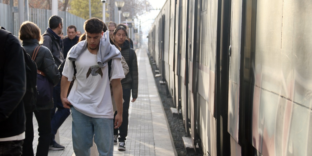 Foto portada: un tren de Rodalies, a Cerdanyola. Autor: ACN.