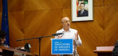 El Síndic Municipal de Greuges Josep Escartín, al ple d'abril de 2024. Autor: David Jiménez.