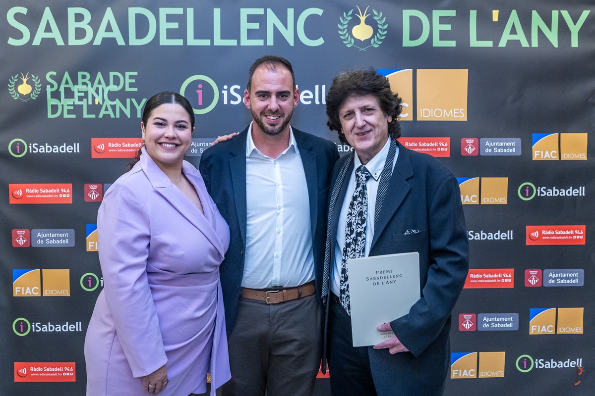 Jiménez, el director del diari digital iSabadell, Jordi de Arriba, i Juan Miguel Cañizares. Autor: J.Peláez.