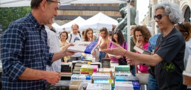 Parades d'entitats durant la diada de Sant Jordi del 2023. Autora: Alba Garcia.