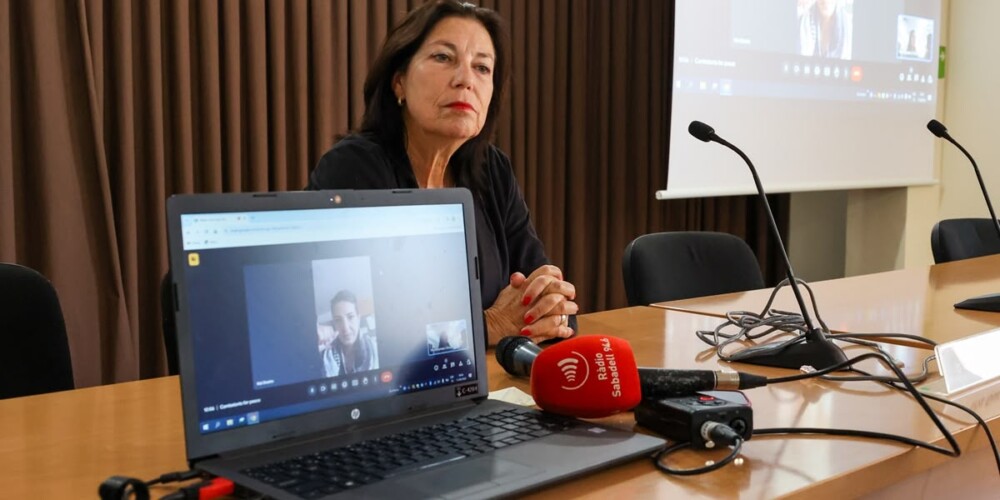 Mai Shahim, per videconferència, i la israeliana Iris Gur, aquest dijous. Autora: Alba Garcia.
