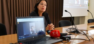 Mai Shahim, per videconferència, i la israeliana Iris Gur, aquest dijous. Autora: Alba Garcia.