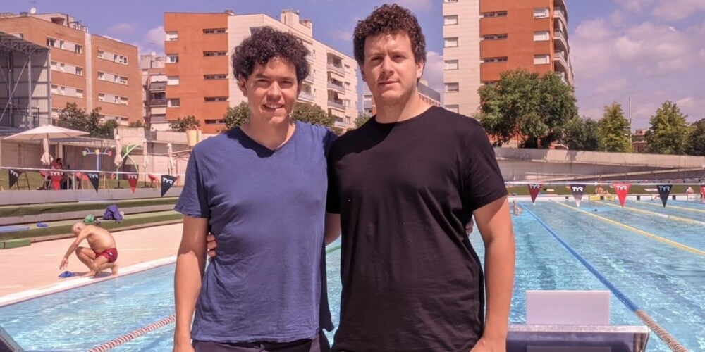 Foto portada: els gestors de l'antic restaurant de la Mola i ara del CN Sabadell. Autor: J.d.A.