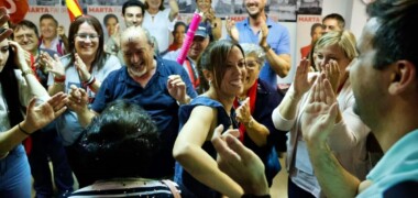 Foto portada: l'alcaldessa, Marta Farrés, durant la nit electoral del 28-M. Autor: David Jiménez.