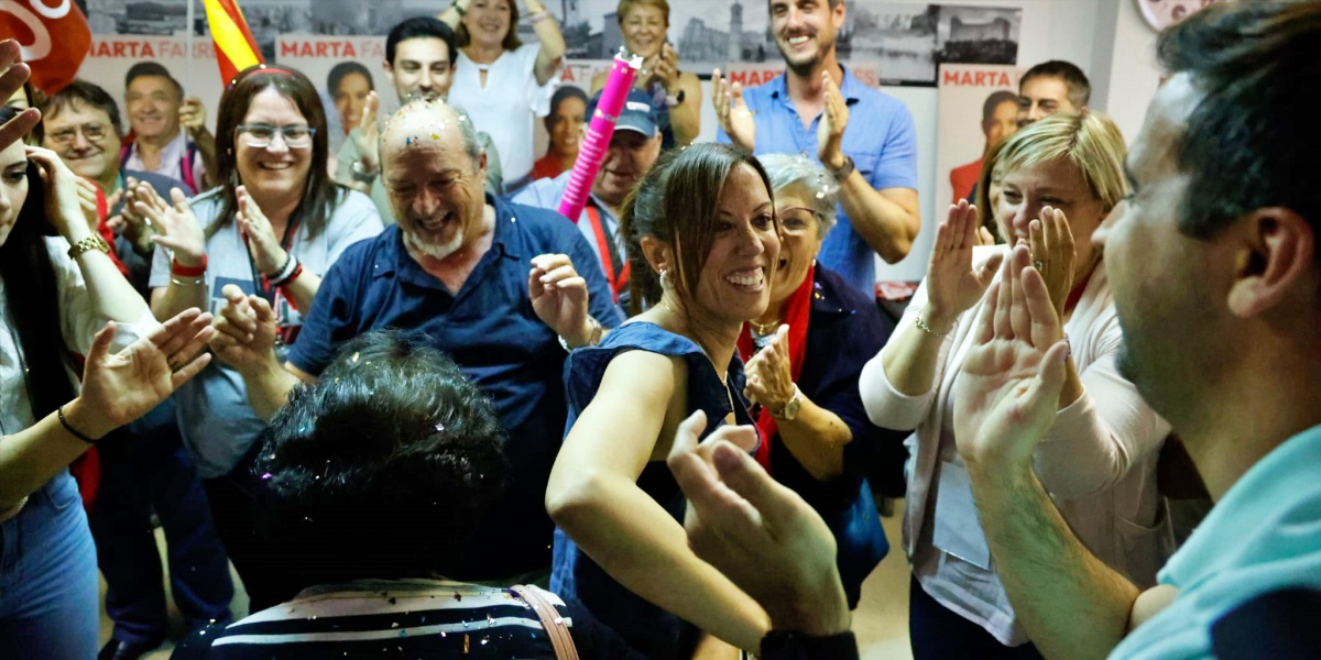 Foto portada: l'alcaldessa, Marta Farrés, durant la nit electoral del 28-M. Autor: David Jiménez.