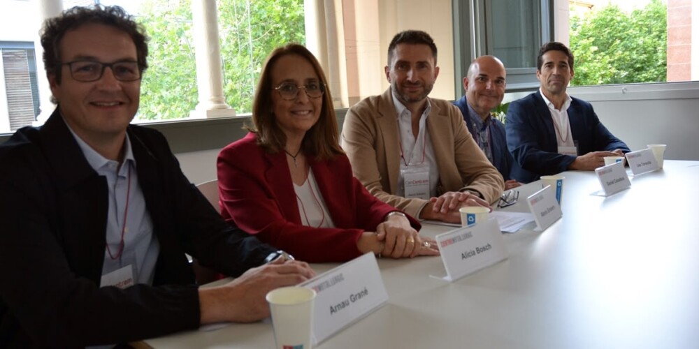 Els cinc presidents del Club de Joves Empresaris, ara Club d'Emprenedoria del Centre Metal·lúrgic. Autor. J.d.A.