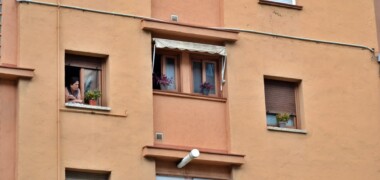 Foto portada: un bloc de pisos a Sabadell. Autor: J.d.A.