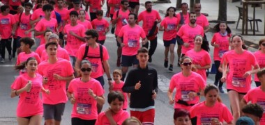 Foto portada: participants a la cursa SBD Corre pels Nens de l'any passat. Autor: C.Díaz.