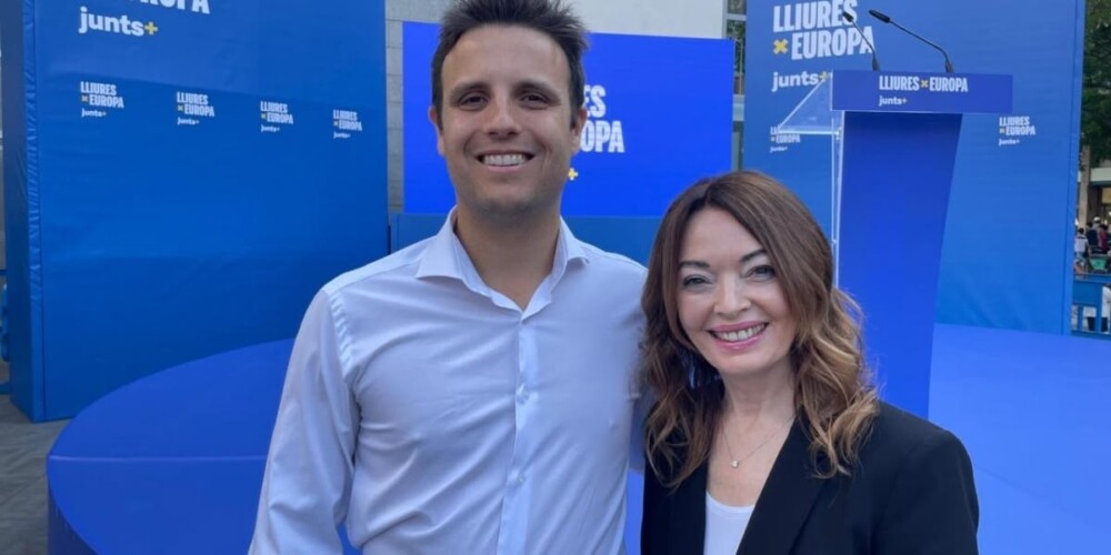 Foto portada: els sabadellencs Alistair Spearing i Lídia Busom, membres de la candidatura Lliures x Europa - Junts. Autor: cedida.