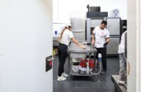 Visita a les instal·lacions del centre de formació municipal Cal Molins, aquest migdia. Autora: Alba Garcia Barcia.