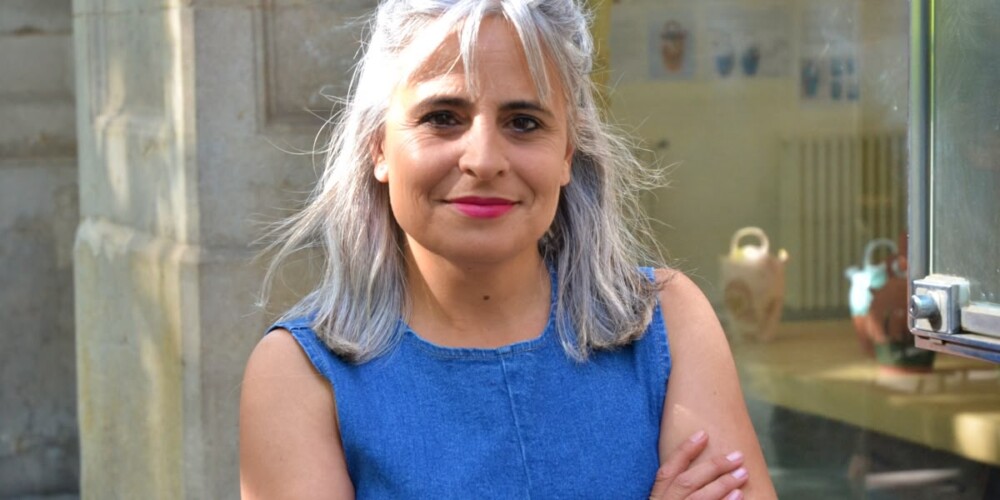 La investigadora Carol Herrera, aquest dimarts a la porta del casal Pere Quart. Autor: J.d.A.