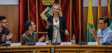 Foto portada: l'alcaldessa de Badia, ja exalcaldessa, Eva Menor, durant la constitució de l'Ajuntament 2024. Autor: Ajuntament.