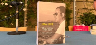 El recull de l'obra poètica de Josep Maria Uyà. Autor de la foto: Jordi M.
