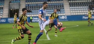 Foto portada: Javi Delgado en un partit amb la Gimnàstica Torrelavega. Font: RS Gimnàstica Torrelavega