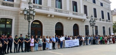 Minut de silenci per la dona assassinada a Ca n'Oriac. Autor: ACN