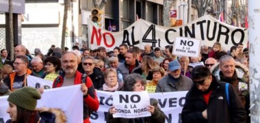Manifestació contra els macroprojectes, entre ells, la B-40 entre Terrassa, Sabadell i Castellar, el 4 de març de 2023. Autor: ACN.