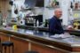 Tanca el bar La Alpujarra, una institució als Merinals