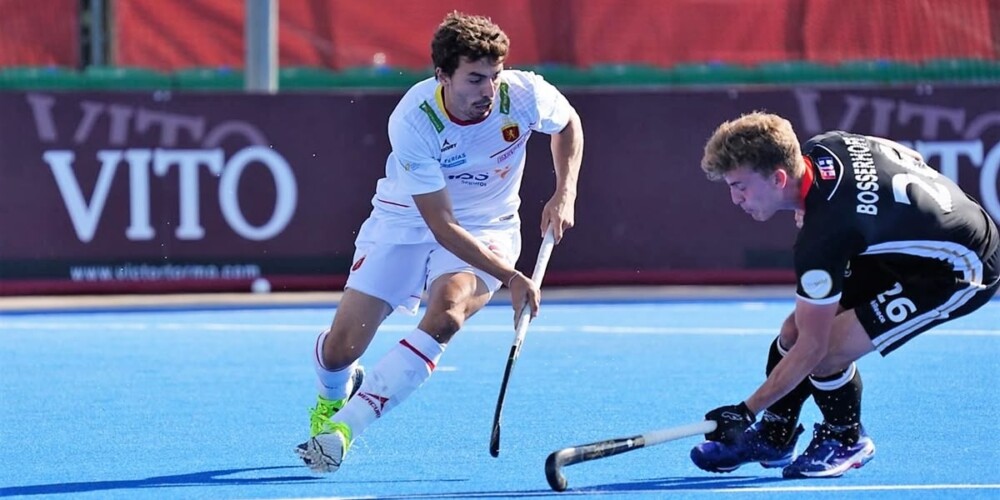 Foto de portada: Albert Beltrán amb la selecció espanyola. FHCV