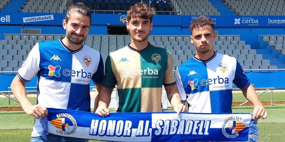 Foto de portada: Urri, Pedraza i Gonpi en la presentació. Autor: Albert P