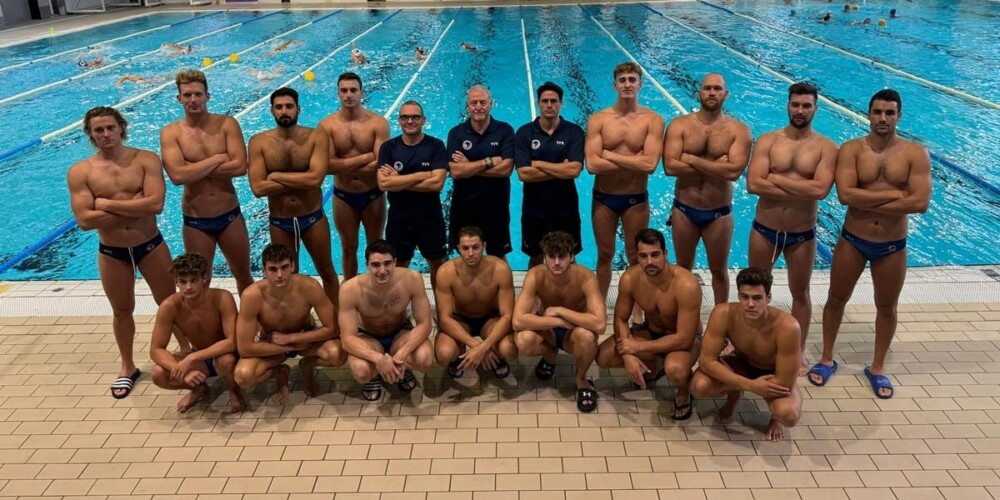 Foto portada: l'equip masculí del CN Sabadell, aquest dijous. Autor: cedida.