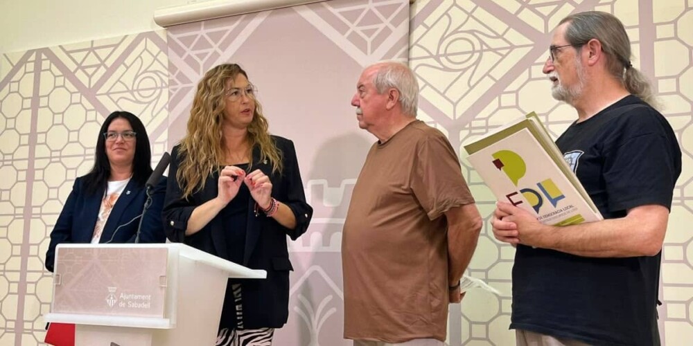 Mar Molina, Sònia Sada, Manuel Navas i Jordi Torguet, a la presentació del V Fòrum de Democràcia Local. Autor: Jordi M