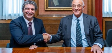 Foto portada: el president del Gremi de Fabricants, Esteve Gené, i el president del Banc Sabadell, Josep Oliu. Autor: cedida.